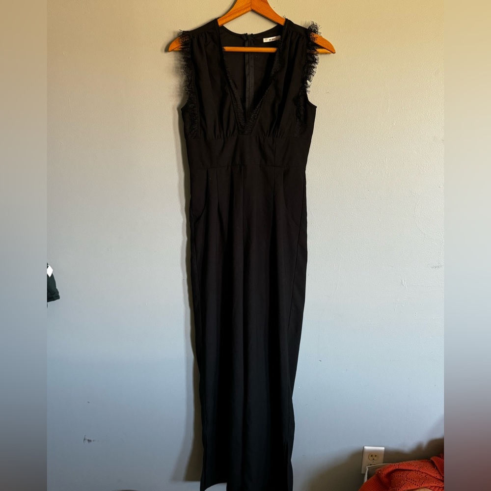 Black Lace Formal Jumpsuit Women’s Size S Francesca’s